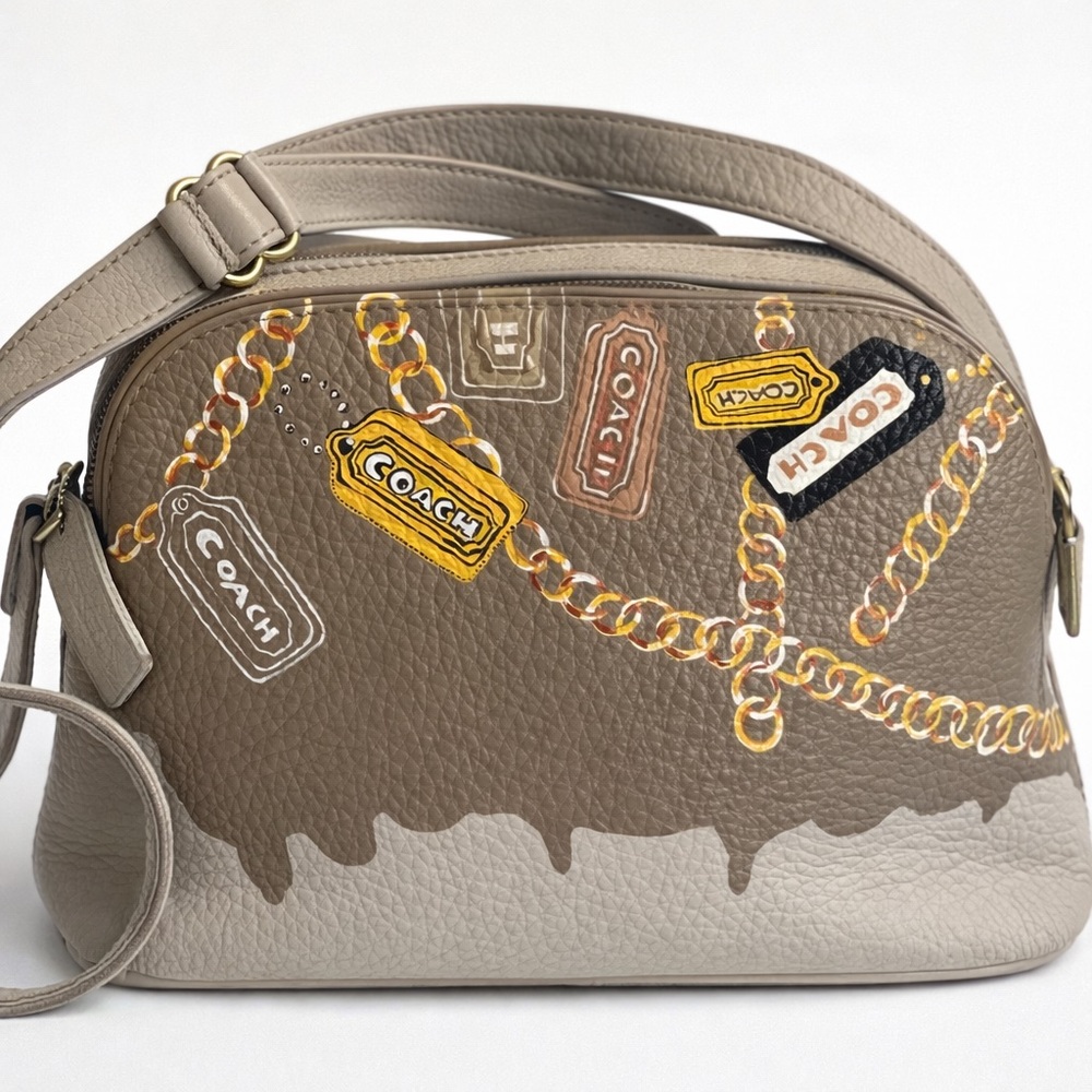 Vintage Coach 4914 Sonoma Natural Grain Double Zip  crossbody hand painted